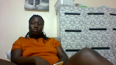 lindah32 online show from 01/14/25, 06:07