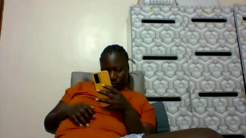 lindah32 online show from 01/26/25, 07:31