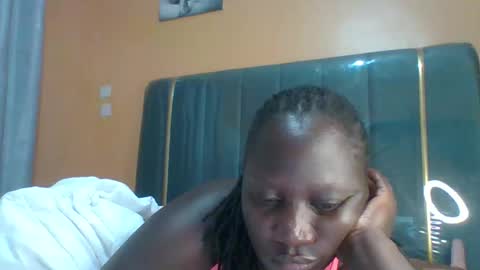 lindah32 online show from 02/03/26, 01:26