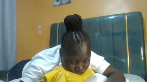 lindah32 online show from 02/18/26, 07:10