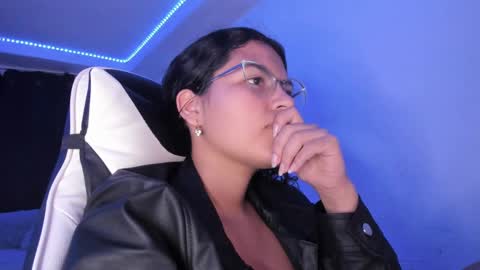  Lady  online show from 01/26/25, 11:29