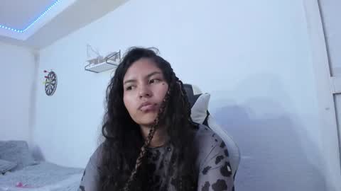  Lady  online show from 02/04/25, 07:07