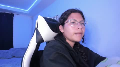  Lady  online show from 02/21/25, 08:51