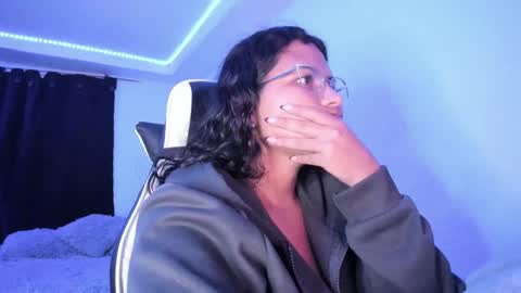  Lady  online show from 03/12/25, 06:07