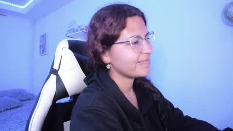  Lady  online show from 10/01/25, 02:39