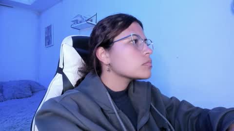  Lady  online show from 11/26/25, 02:45