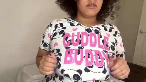 Stephanie online show from 12/04/24, 05:33