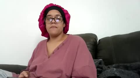 Stephanie online show from 10/15/25, 07:25