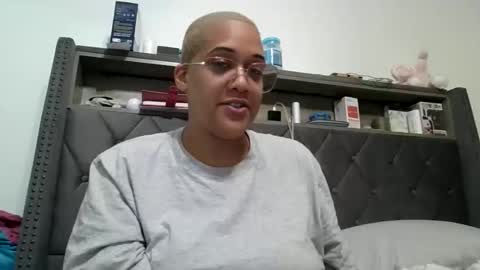 Stephanie online show from 04/24/26, 05:21