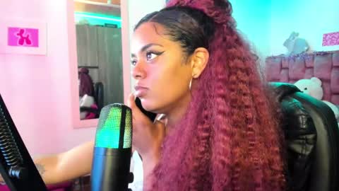 Snapshot of ladydanniela chatting on 12/17/24, 08:21 leidy daniela online show from 12/17/24, 08:21