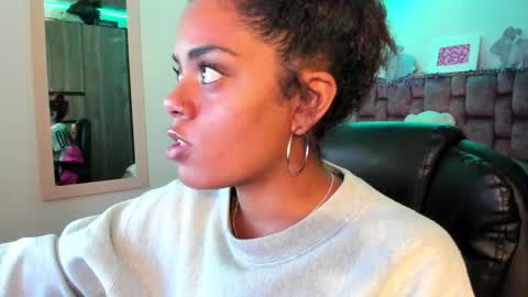 Snapshot of ladydanniela chatting on 12/19/24, 03:18 leidy daniela online show from 12/19/24, 03:18