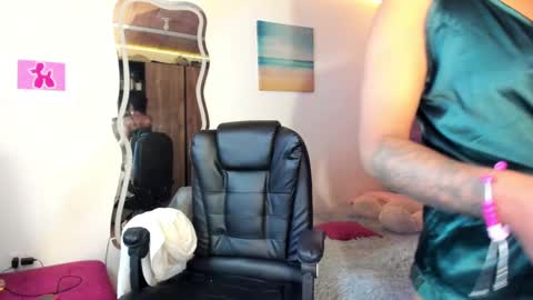 Snapshot of ladydanniela chatting on 01/17/25, 08:13 leidy daniela online show from 01/17/25, 08:13