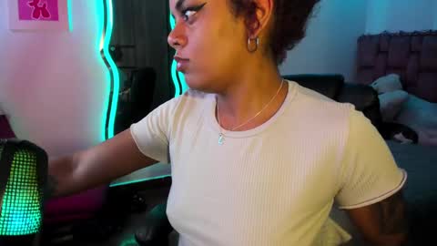 Snapshot of ladydanniela chatting on 01/19/25, 08:09 leidy daniela online show from 01/19/25, 08:09