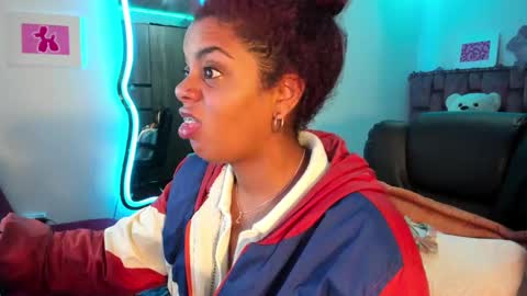 Snapshot of ladydanniela chatting on 02/05/25, 08:11 leidy daniela online show from 02/05/25, 08:11