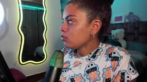 Snapshot of ladydanniela chatting on 02/21/25, 07:12 leidy daniela online show from 02/21/25, 07:12