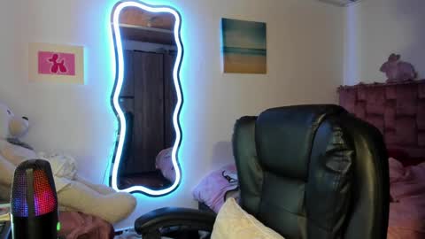 Snapshot of ladydanniela chatting on 03/03/25, 07:43 leidy daniela online show from 03/03/25, 07:43