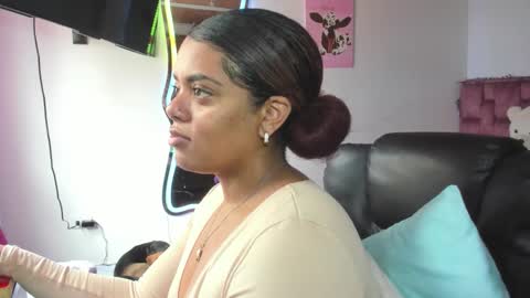 Snapshot of ladydanniela chatting on 02/22/26, 06:06 leidy daniela online show from 02/22/26, 06:06