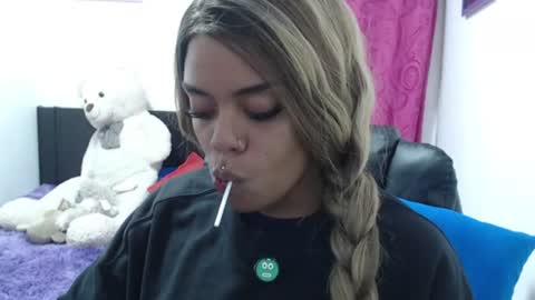 leidy daniela online show from 07/04/26, 07:03