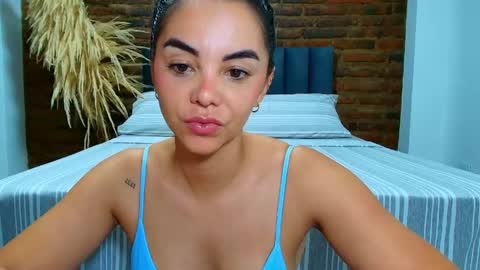 Hello im lady nice to meet you  online show from 05/19/26, 06:25