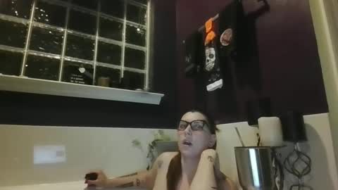 ladyharley828 online show from 10/12/25, 02:10