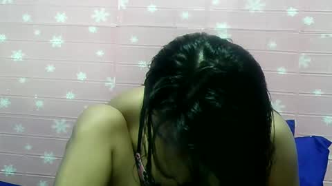 Snapshot of ladyinred201 chatting on 12/28/24, 06:28 ladyinred201 online show from 12/28/24, 06:28