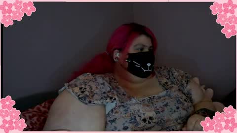 ladykitsunebig online show from 05/07/26, 07:08