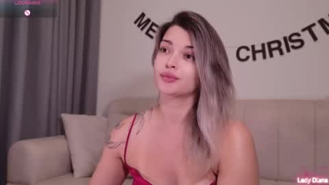 ladylancaster online show from 12/23/25, 10:46