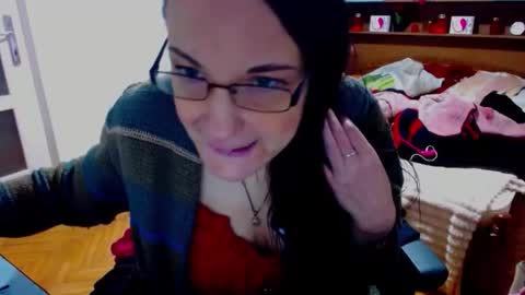 Snapshot of ladylhoty chatting on 04/03/26, 08:40 LadyLHoty online show from 04/03/26, 08:40