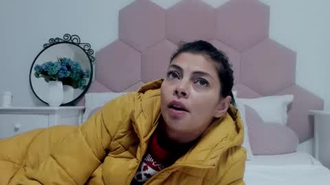 Lia online show from 01/18/25, 04:37