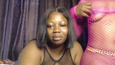 Snapshot of ladylilasexy chatting on 04/25/26, 08:06 sexylila online show from 04/25/26, 08:06
