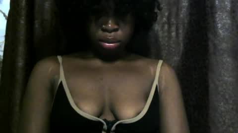 Snapshot of ladylilasexy chatting on 05/22/26, 11:49 sexylila online show from 05/22/26, 11:49