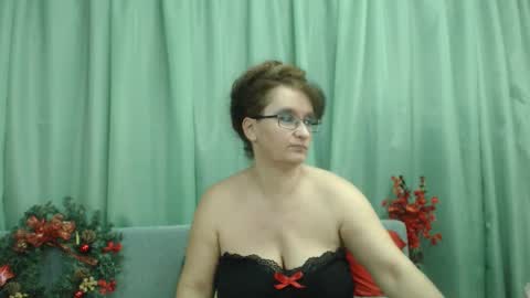 Snapshot of ladymagickiss chatting on 12/23/24, 01:24 Nicole.... online show from 12/23/24, 01:24