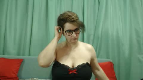 Snapshot of ladymagickiss chatting on 02/25/26, 07:51 Nicole.... online show from 02/25/26, 07:51