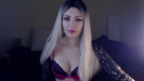 Snapshot of ladymoonlight8 chatting on 01/04/25, 12:16 Monika online show from 01/04/25, 12:16