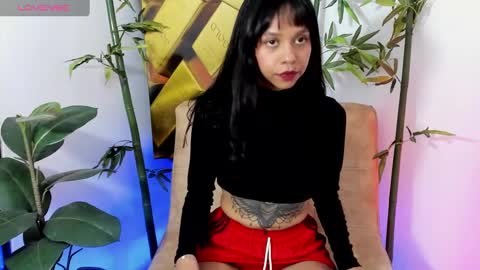 Snapshot of ladynemesis00 chatting on 12/07/24, 02:31 ladynemesis00 online show from 12/07/24, 02:31