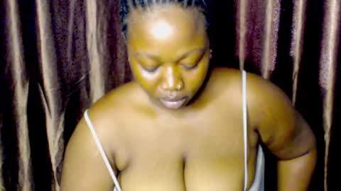 Snapshot of ladynina_ninss chatting on 05/16/26, 07:49 youngladynina online show from 05/16/26, 07:49