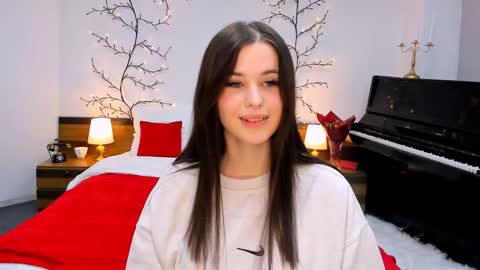 Snapshot of ladyofcandy chatting on 02/06/25, 09:28 Amelia online show from 02/06/25, 09:28