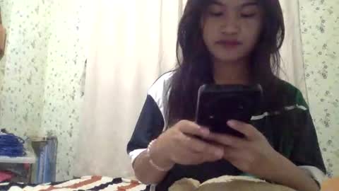 Snapshot of ladypetite11 chatting on 02/27/26, 02:00 ladypetite11 online show from 02/27/26, 02:00