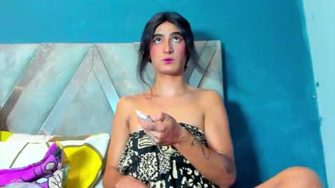 Snapshot of ladys_horny chatting on 02/15/26, 09:00 Camila y Ashley online show from 02/15/26, 09:00