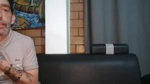 Sarah  Sam online show from 10/16/25, 06:09