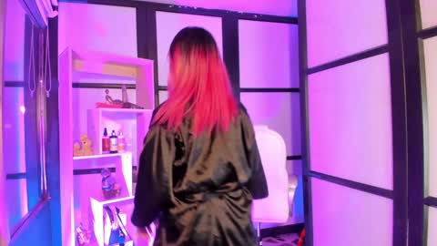 Lady  online show from 01/14/25, 03:43