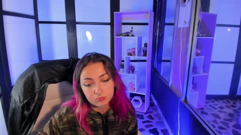 Lady  online show from 01/28/25, 03:15