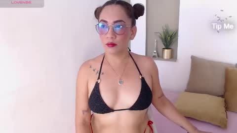 Isabella  online show from 03/07/26, 07:11