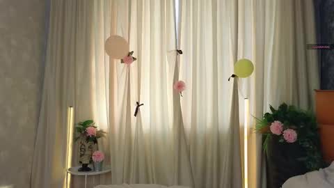 Lilia online show from 10/08/25, 06:55