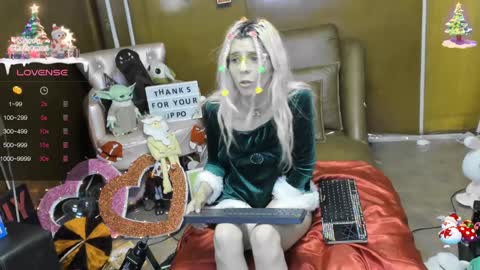 Skinnygirl online show from 12/18/24, 02:42