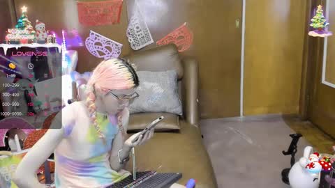 Skinnygirl online show from 02/22/25, 04:29