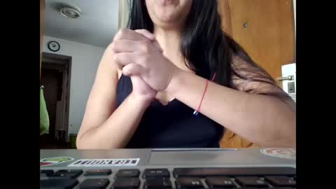 Snapshot of lafoxglam01 chatting on 10/11/25, 04:49 lafoxglam01 online show from 10/11/25, 04:49