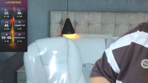    online show from 11/14/25, 10:18