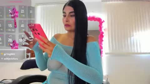 Snapshot of laia_torres1 chatting on 07/28/26, 02:13 Laia online show from 07/28/26, 02:13