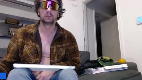 Snapshot of laidback_and_chill chatting on 03/10/25, 07:42 Rick online show from 03/10/25, 07:42